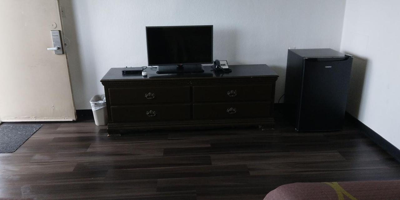 Super 8 By Wyndham Millbury/Toledo Hotel Ngoại thất bức ảnh
