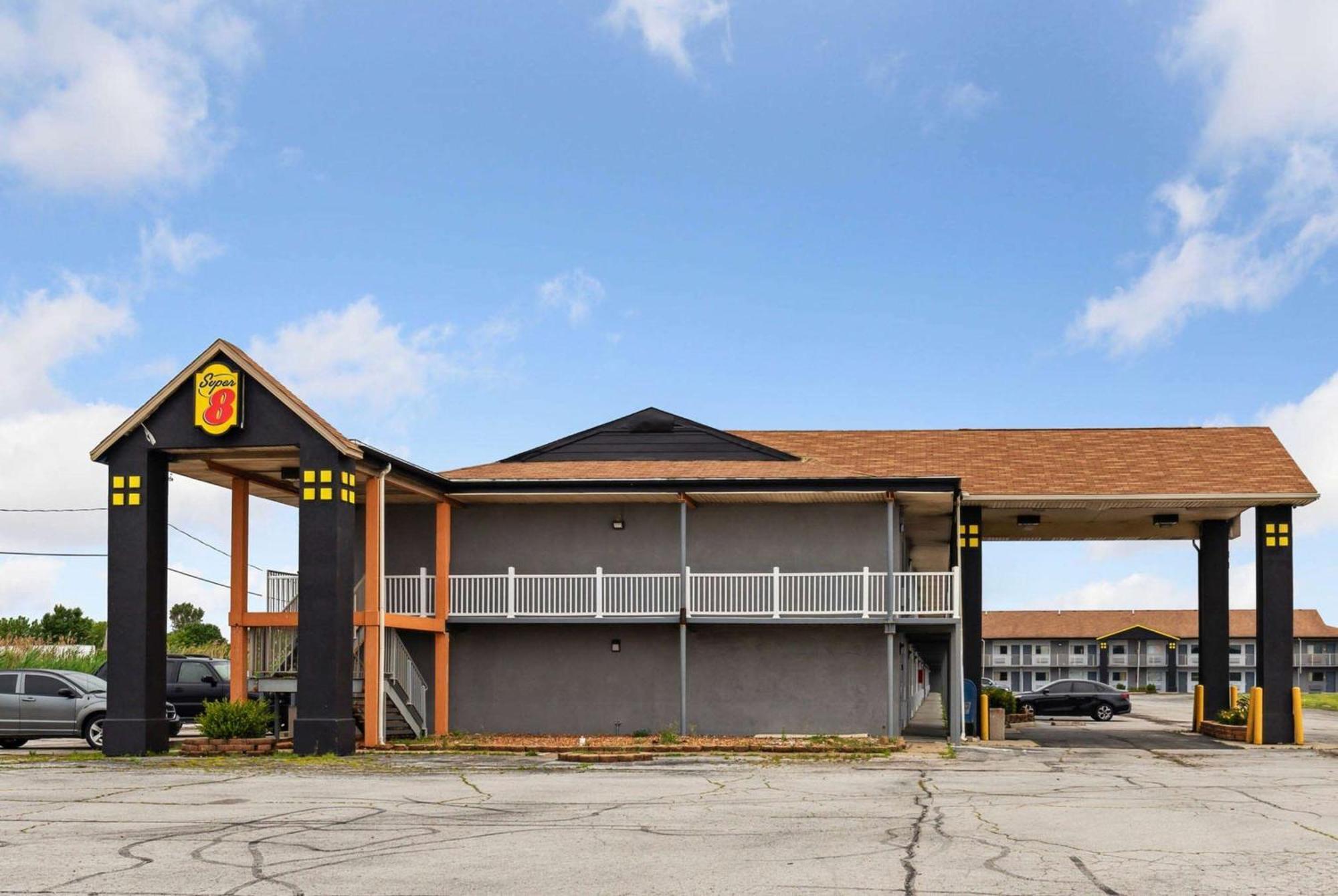 Super 8 By Wyndham Millbury/Toledo Hotel Ngoại thất bức ảnh