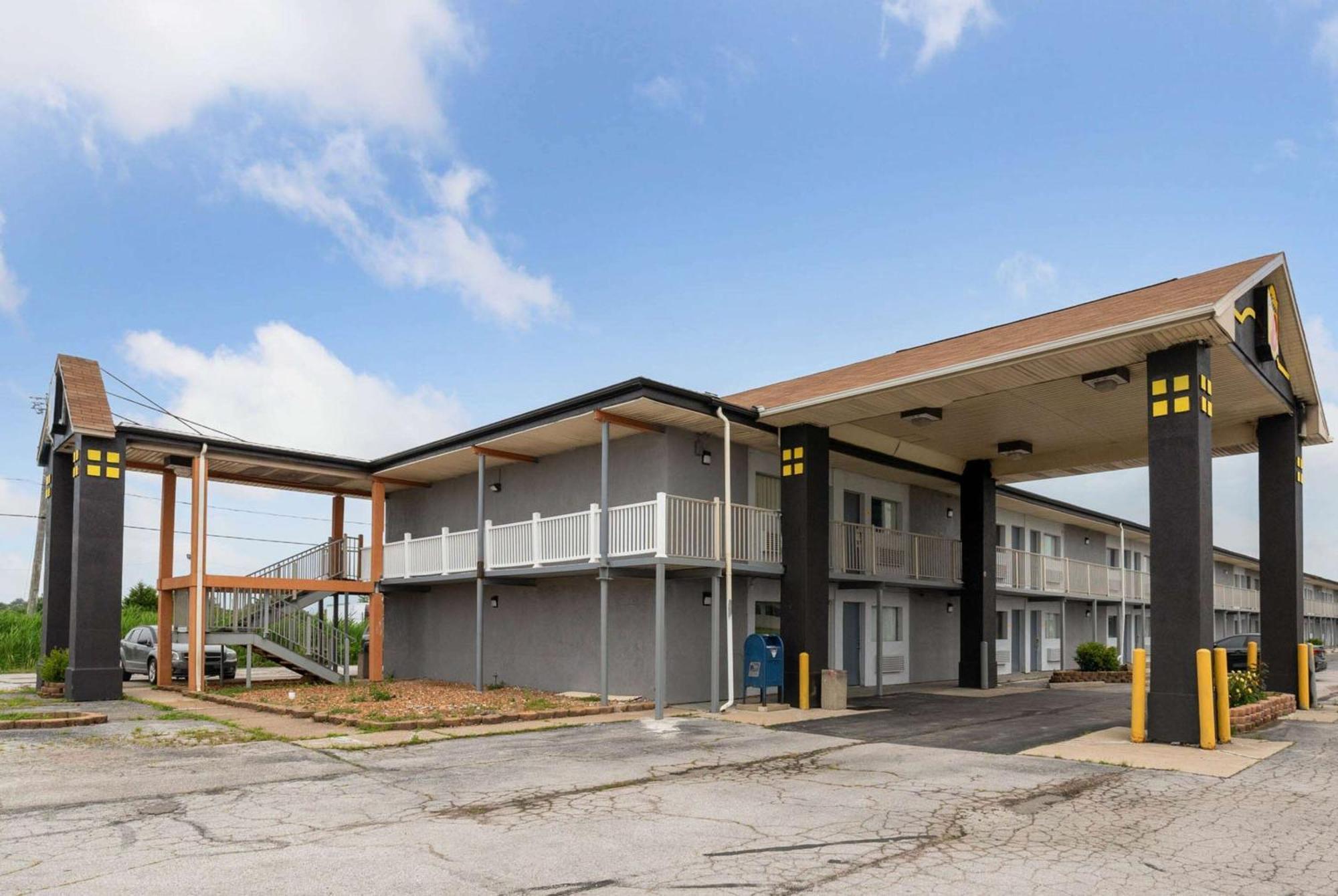 Super 8 By Wyndham Millbury/Toledo Hotel Ngoại thất bức ảnh