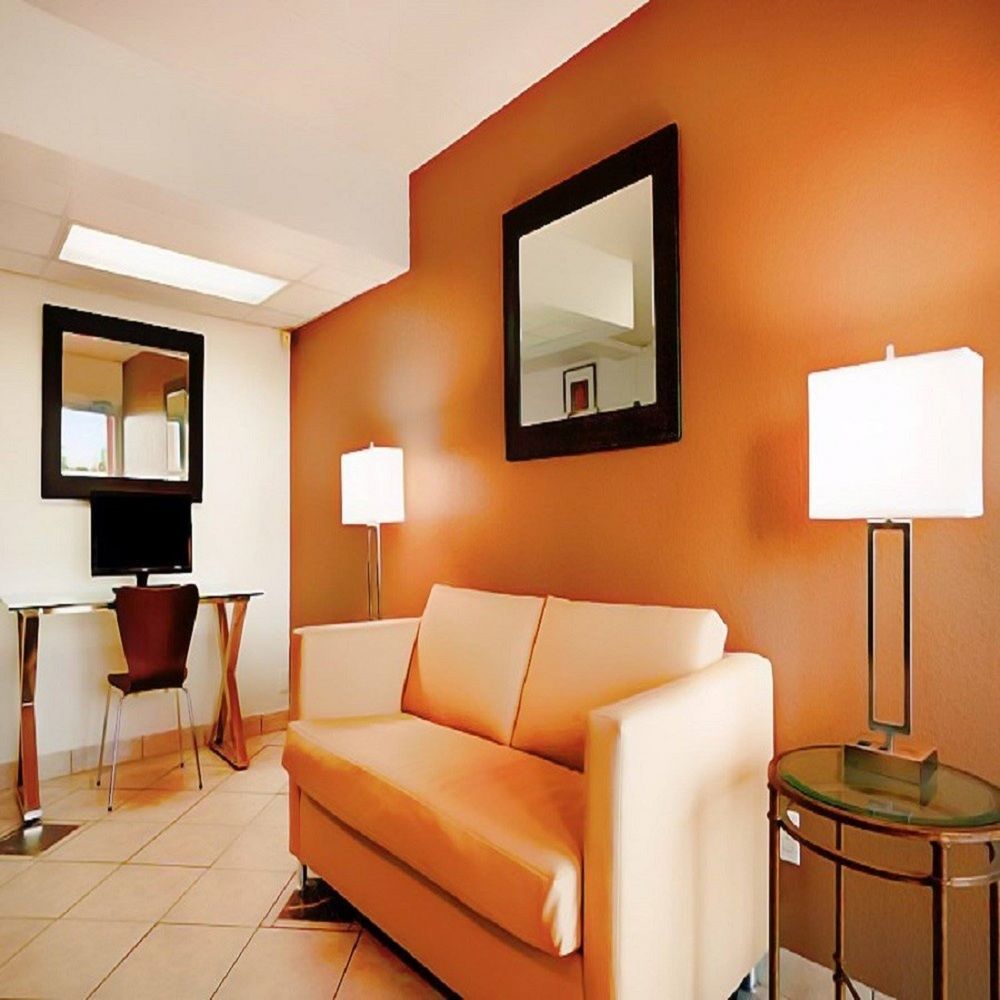 Super 8 By Wyndham Millbury/Toledo Hotel Ngoại thất bức ảnh